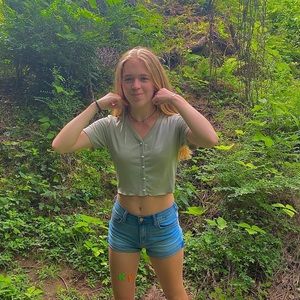 Meet your Posher, Kylie